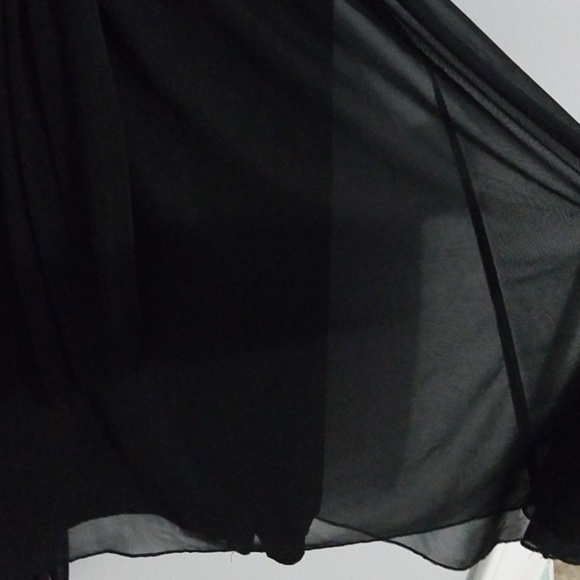 Short flowy dress - Picture 6 of 6